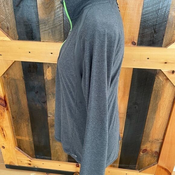 CHAMPION zip front top with neon accents, size M - Picture 5 of 8